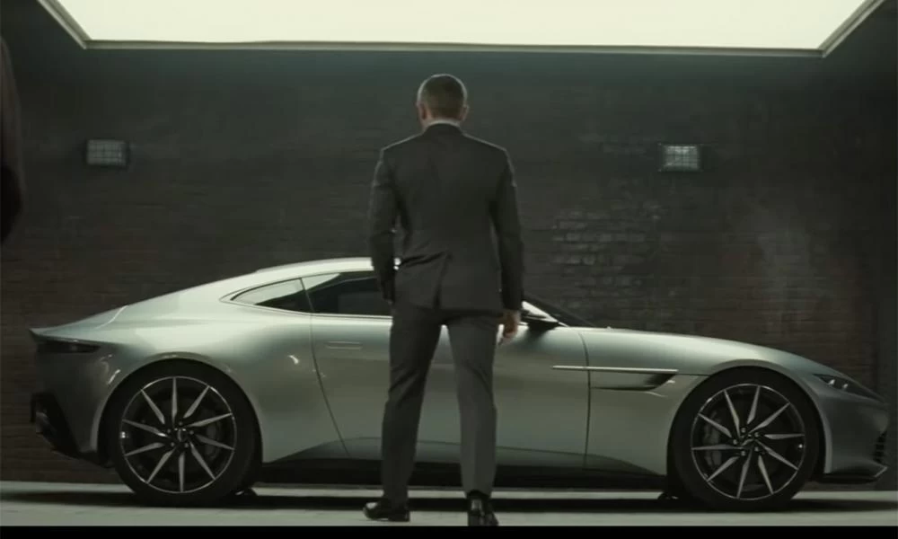 Οι θρυλικές Aston Martin που οδήγησε ο James Bond μέσα σε 6 δεκαετίες (vid)